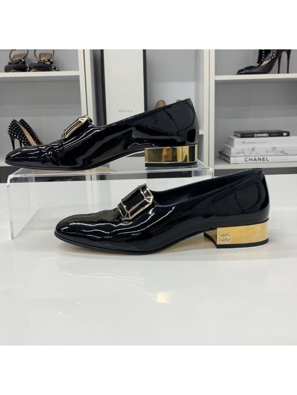 Chanel CC Logo Patent Loafers Black Gold - Picture 3 of 10